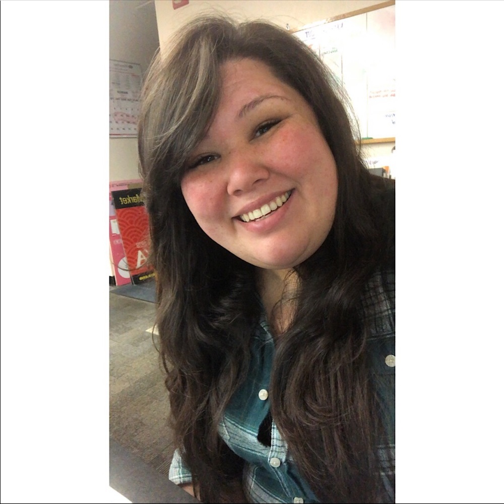 Meet your posher, Anela!